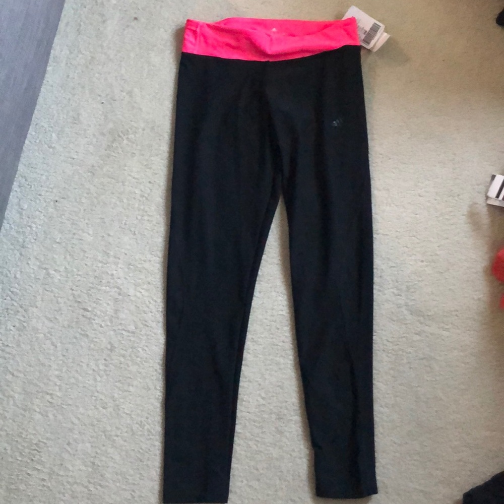 NWT - Women’s Adidias‎ tights